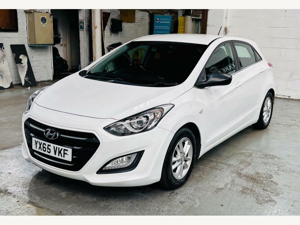 Hyundai I30 1.6 Crdi Blue Drive Se Euro 6 S S White #3