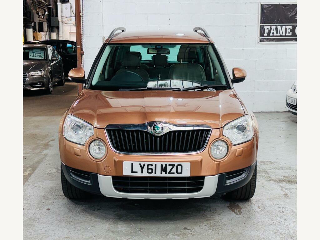 Skoda Yeti 2.0 Tdi Elegance Dsg 4Wd Euro 5 Brown #2