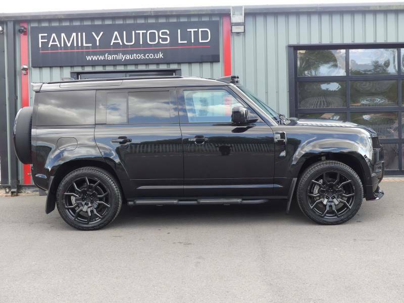 Land Rover Defender 110 3.0 D300 Hard Top X-dynamic Hse 3 Seat - 20 AY73UGW Black #6