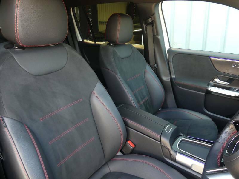 Mercedes-Benz GLB Class Glb 200 Amg Line Premium 7G-tronic - 2024 24 White #2