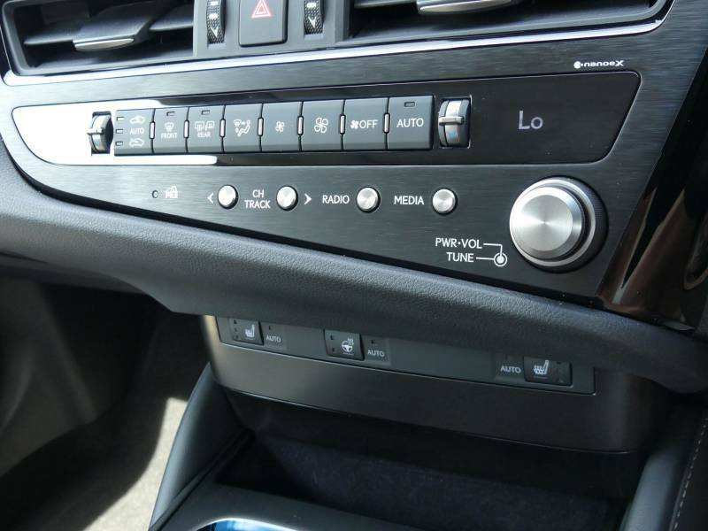 Lexus ES 2.5 300H Premium Edition Saloon Hybrid White #17