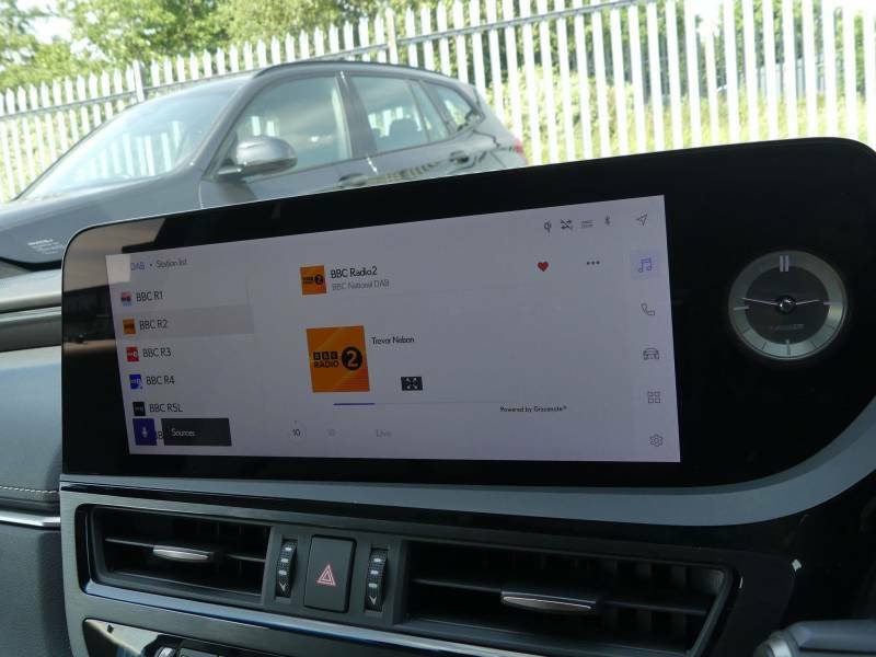 Lexus ES 2.5 300H Premium Edition Saloon Hybrid White #20