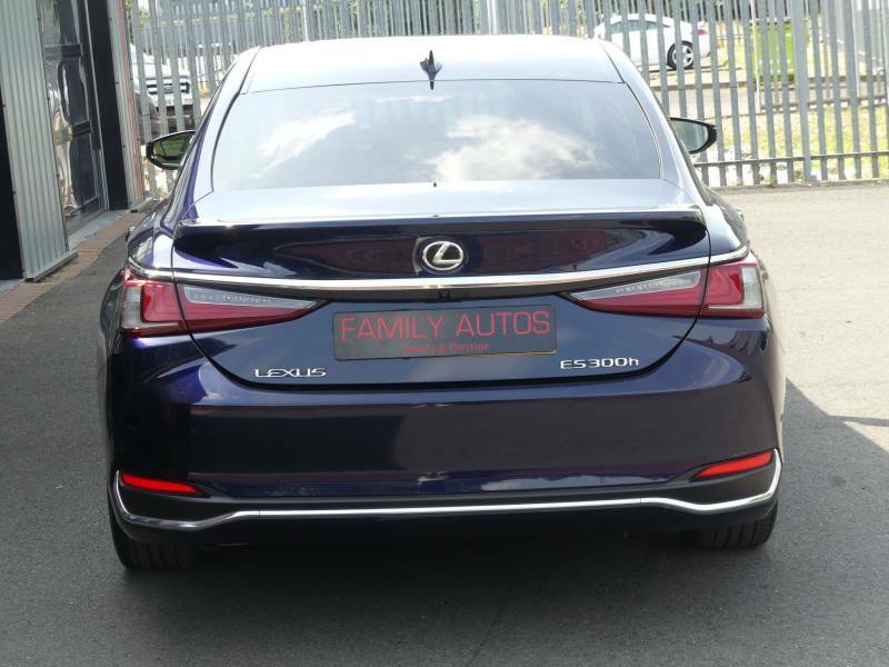 Lexus ES 2.5 300H Premium Edition Saloon Hybrid White #9
