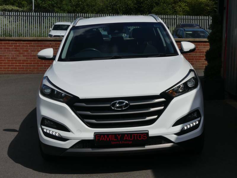 Hyundai Tucson 2.0 Crdi Se Nav White #4