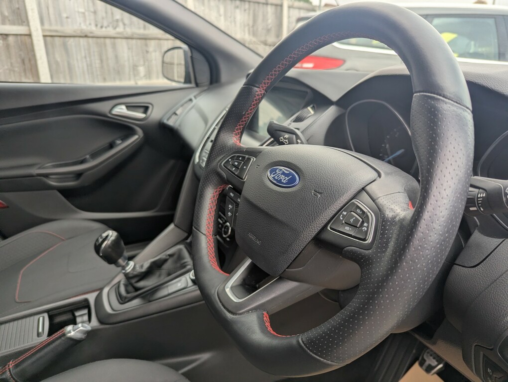 Ford Focus Hatchback 1.5 Tdci St-line X 201818 BL18ZJE Blue #6