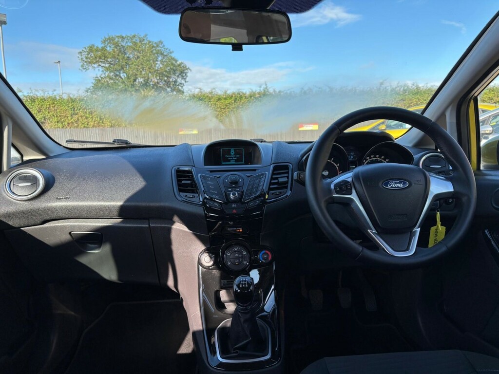 Ford Fiesta 1.3 Zetec Yellow #2