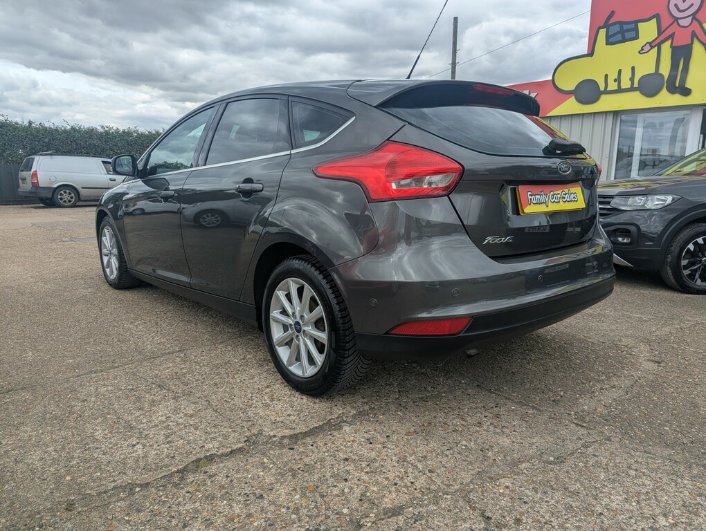 Ford Focus Hatchback 1.6 Tdci Titanium 201464 AF64YMM Grey #2