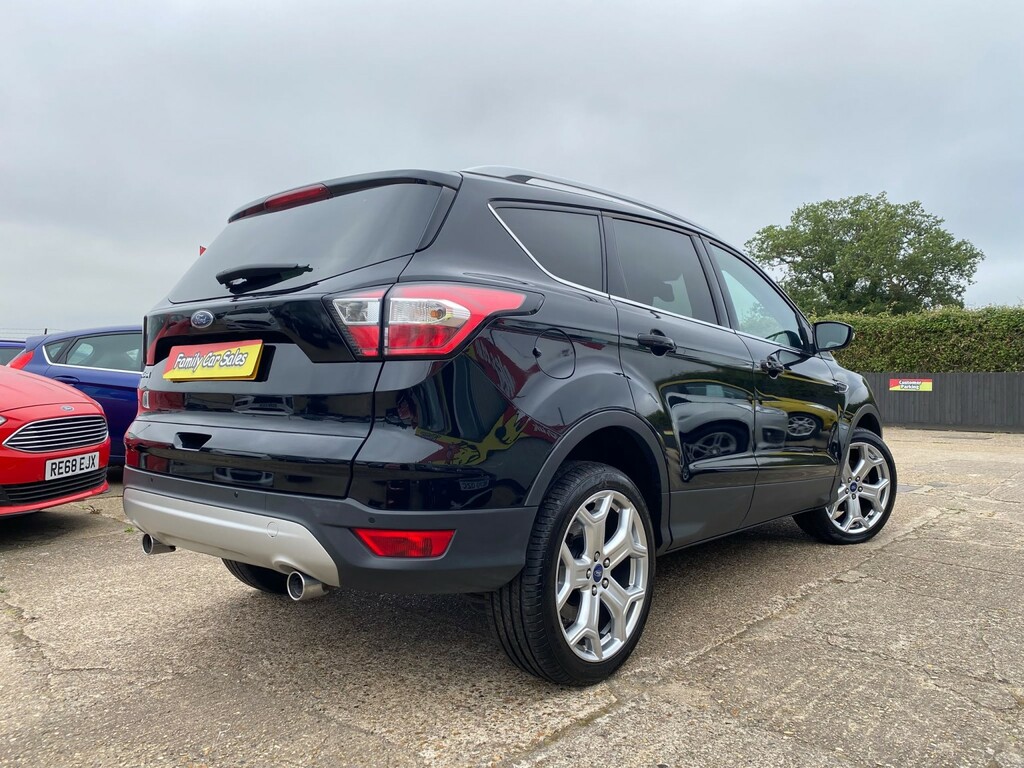 Ford Kuga 1.5 Tdci Ecoblue Titanium Edition Black #2