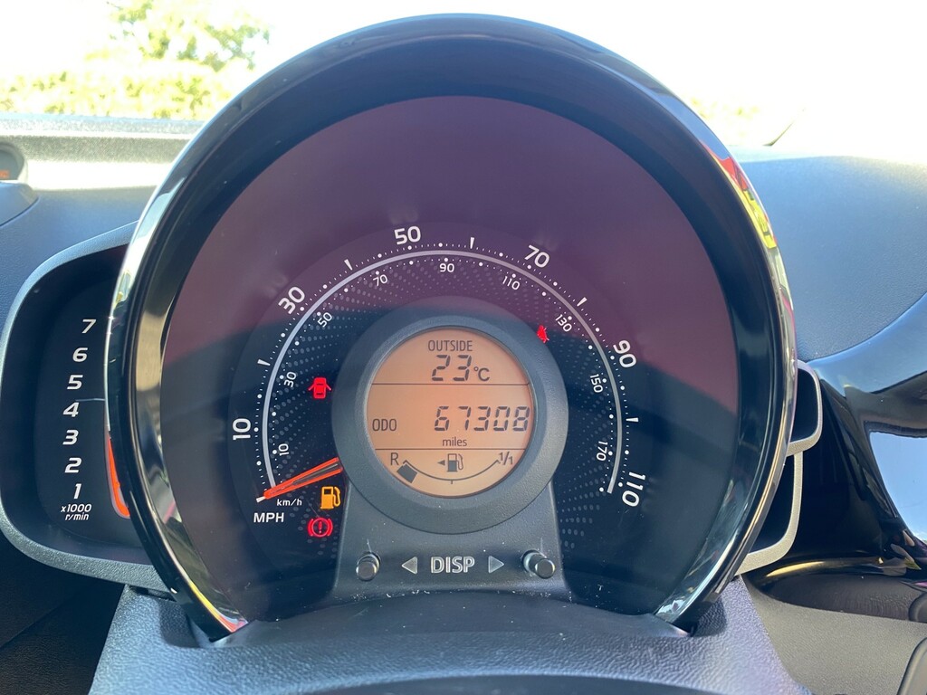 Toyota Aygo   #27