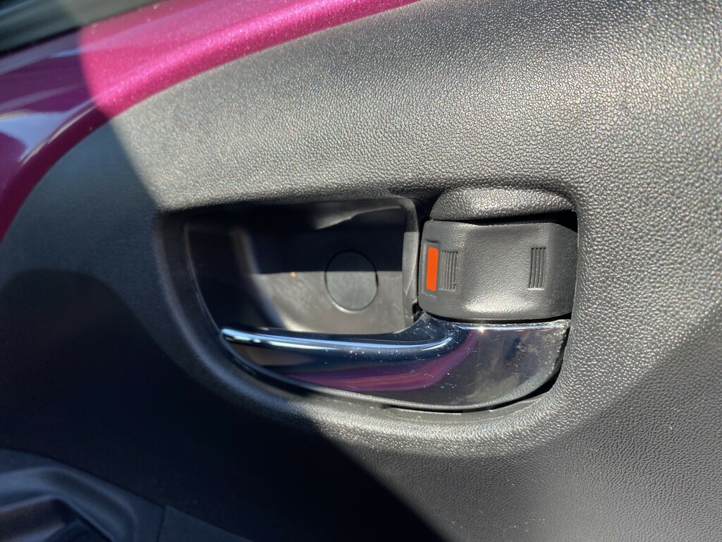 Toyota Aygo   #24