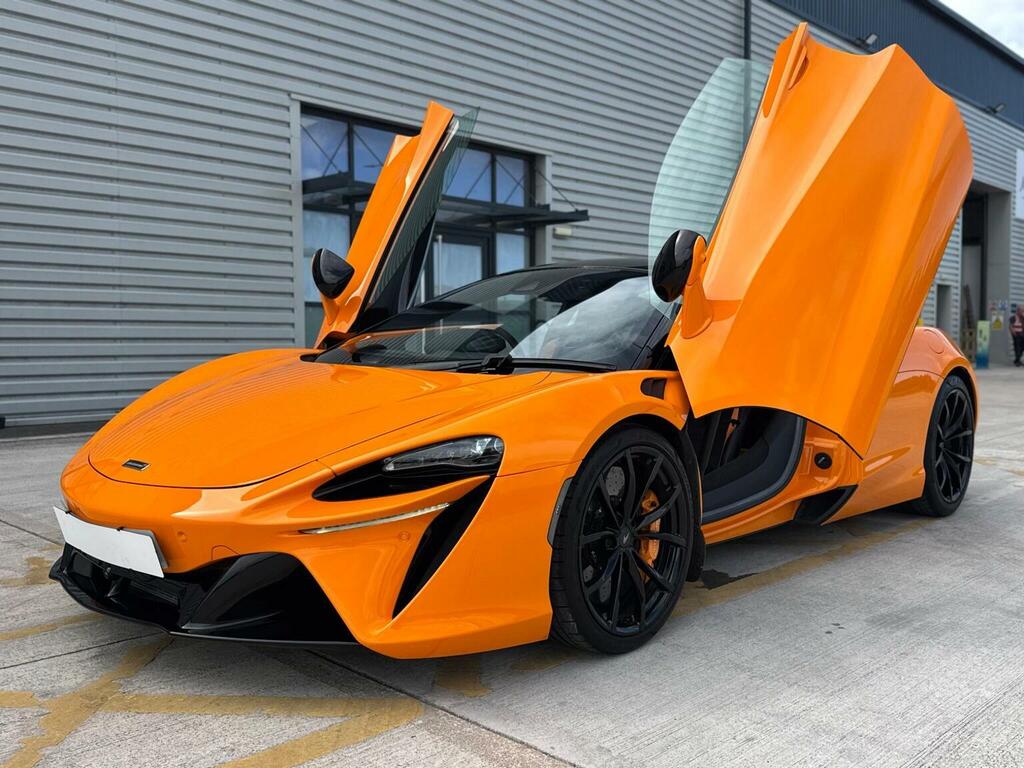 McLaren Artura Electric Blue #31