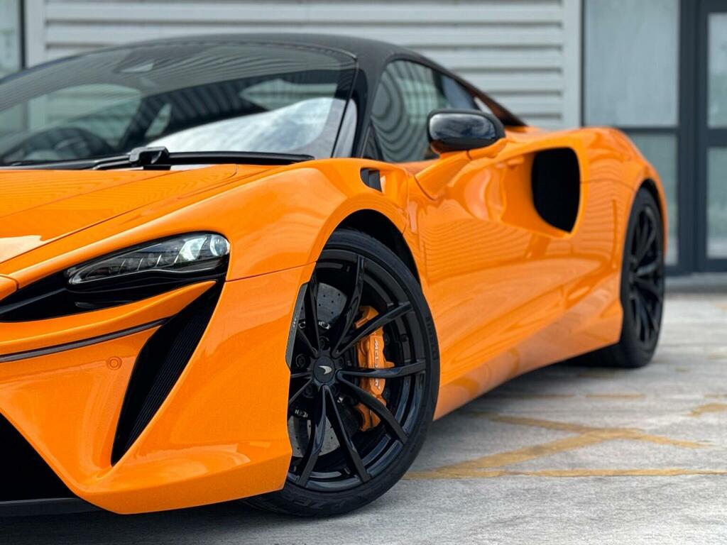 McLaren Artura Electric Blue #17
