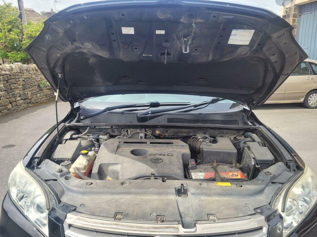 Toyota Rav 4 2.2 D-cat Sr 4Wd Euro 5 Grey #40