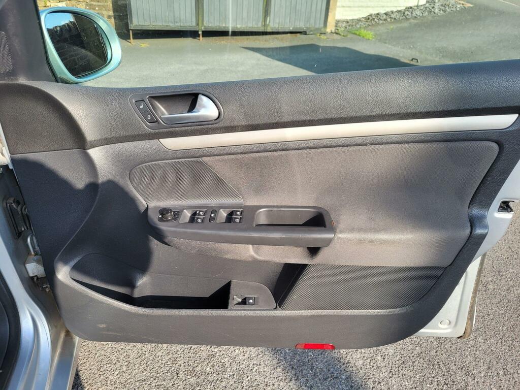 Volkswagen Golf Hatchback Silver #19
