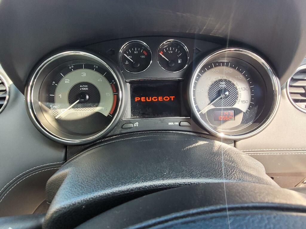 Peugeot RCZ White #27