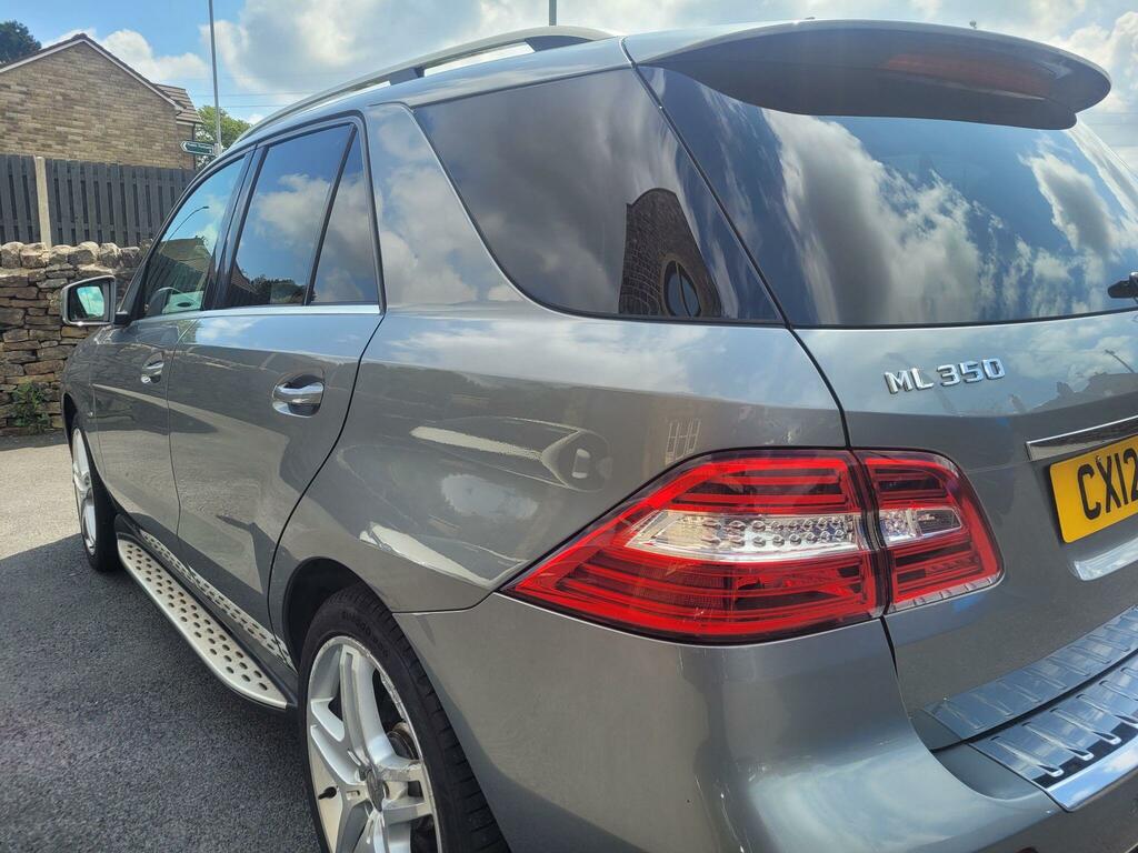 Mercedes-Benz M Class Sport Black #12
