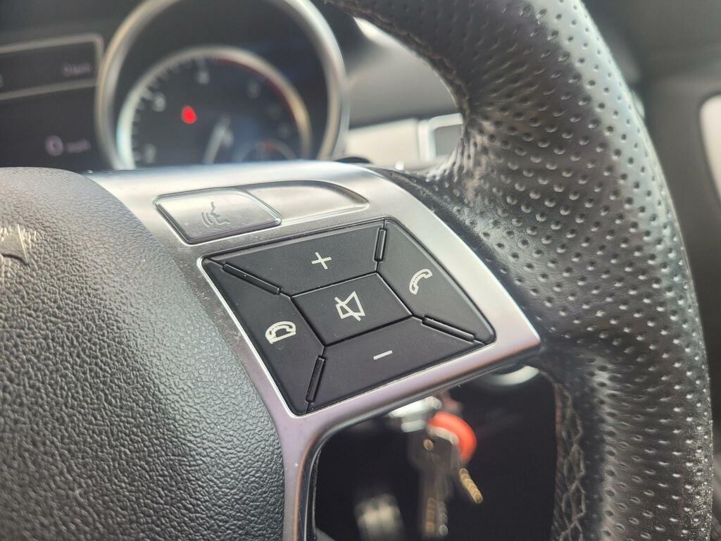 Mercedes-Benz M Class Sport Black #42