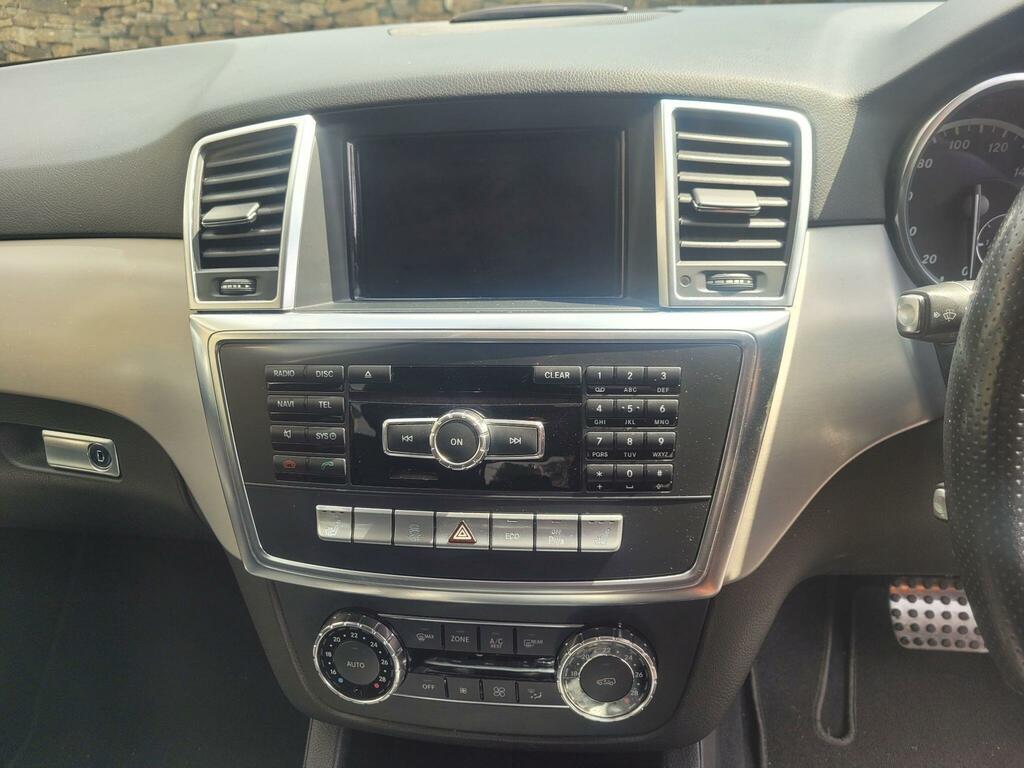 Mercedes-Benz M Class Sport Black #33