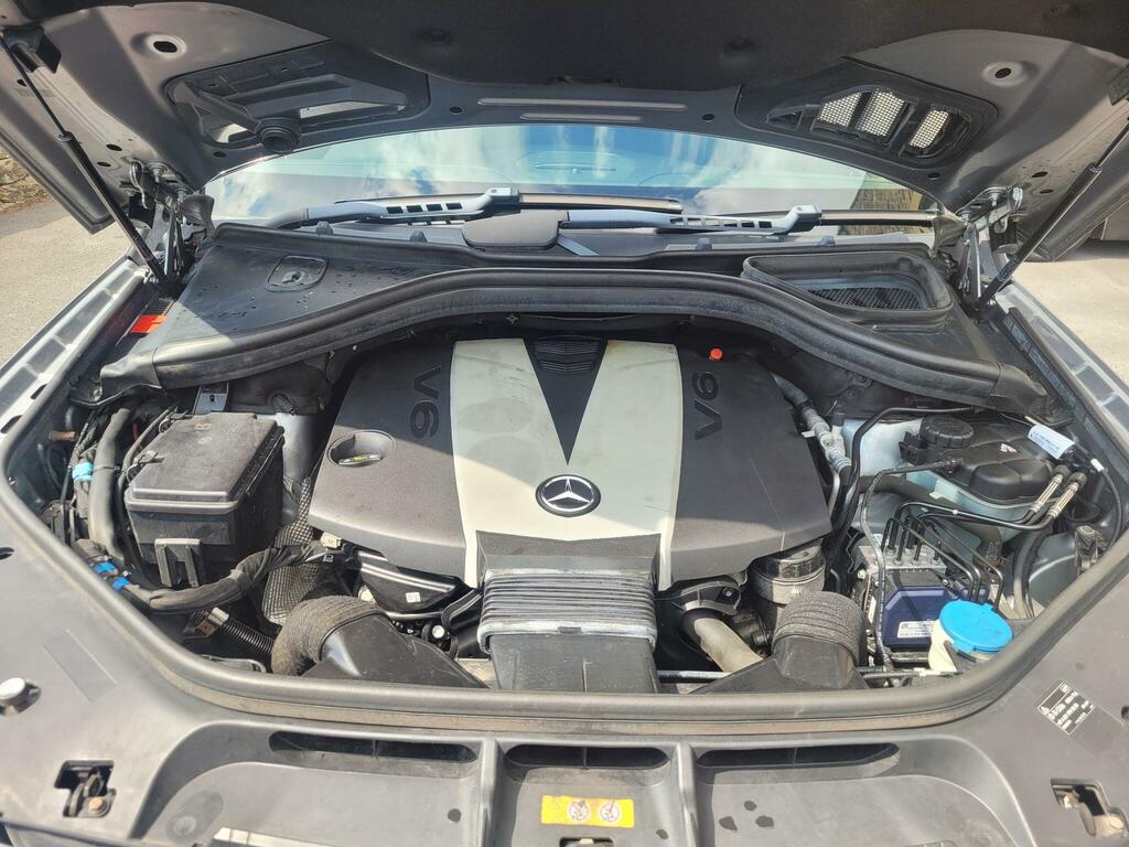 Mercedes-Benz M Class Sport Black #44
