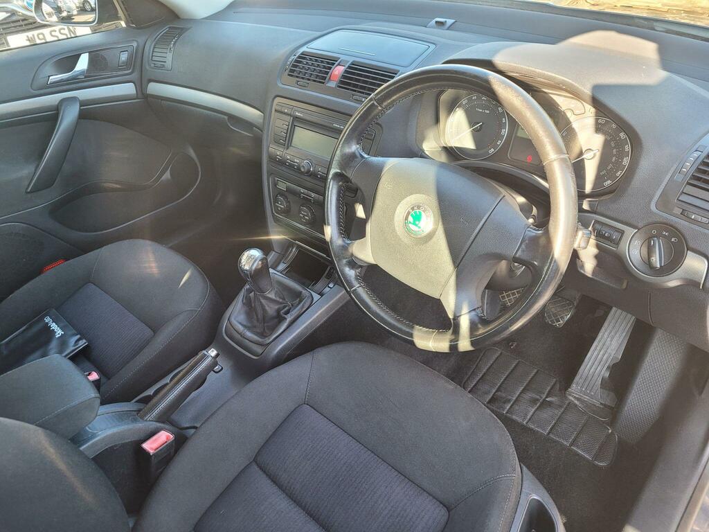 Skoda Octavia 1.9 Tdi Ambiente Euro 4 Black #13