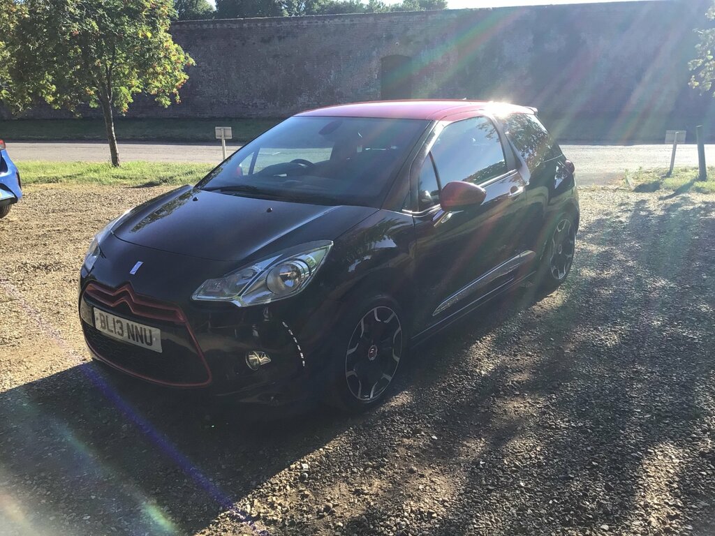 Citroen DS3 1.6 E-hdi Airdream Dsport Red Hatchback Black #5