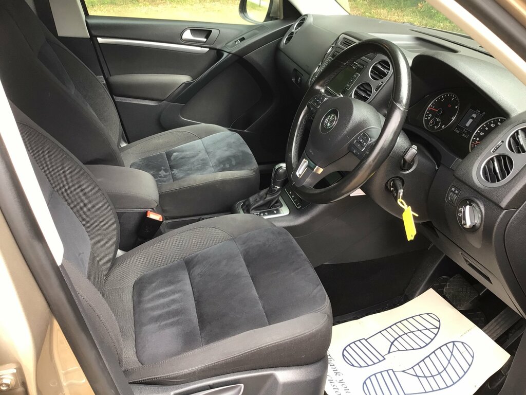 Volkswagen Tiguan 2.0 Tdi Bluemotion Tech Se Suv 2 Silver #12