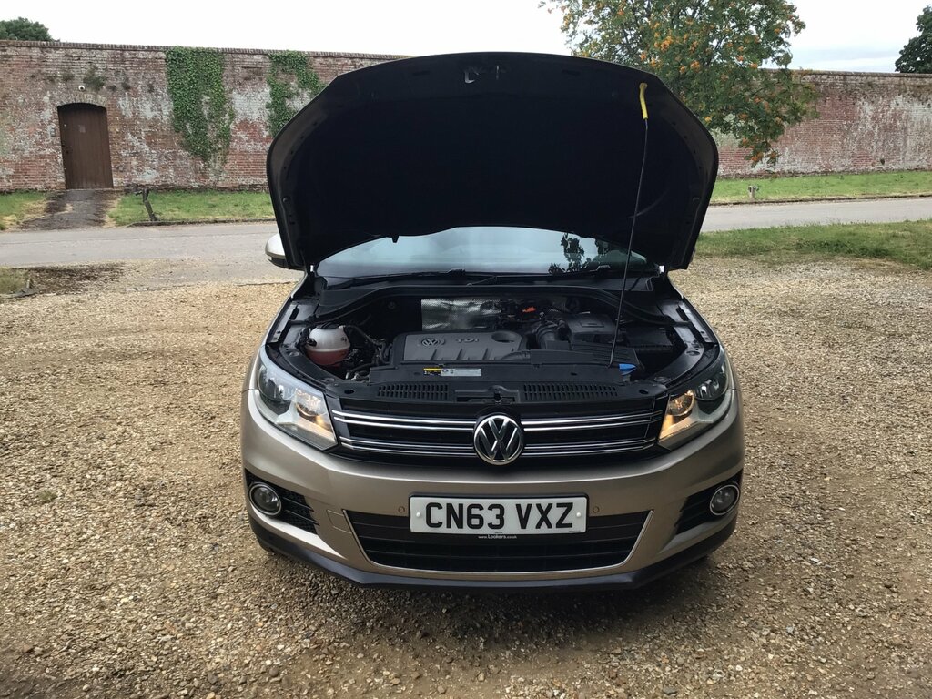 Volkswagen Tiguan 2.0 Tdi Bluemotion Tech Se Suv 2 Silver #24