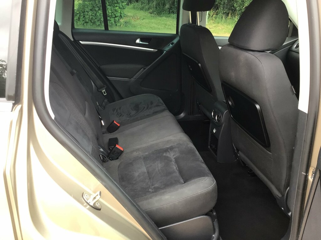 Volkswagen Tiguan 2.0 Tdi Bluemotion Tech Se Suv 2 Silver #20