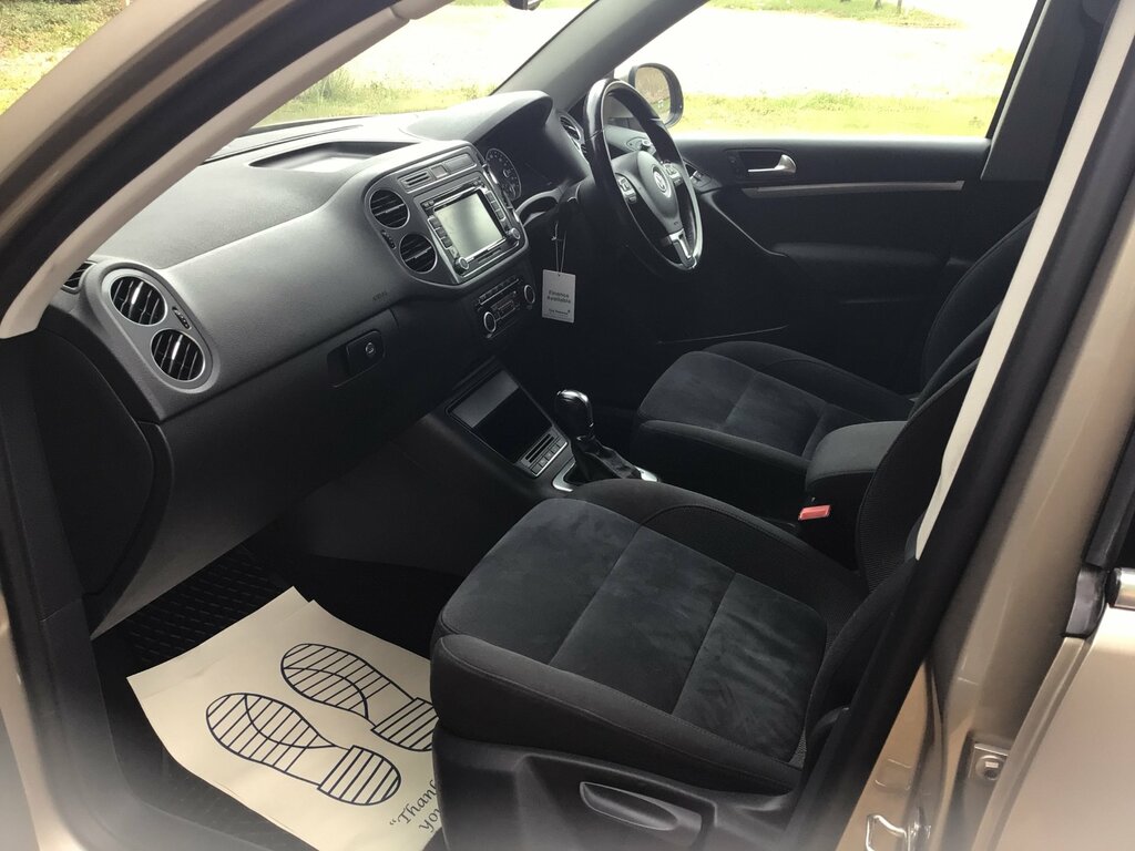 Volkswagen Tiguan 2.0 Tdi Bluemotion Tech Se Suv 2 Silver #22