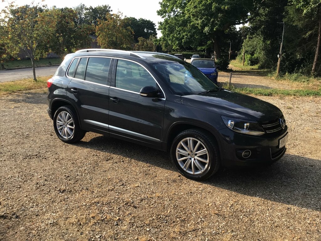 Volkswagen Tiguan 2.0 Tdi Bluemotion Tech Match Edition Suv Dies KM16EPN Grey #2