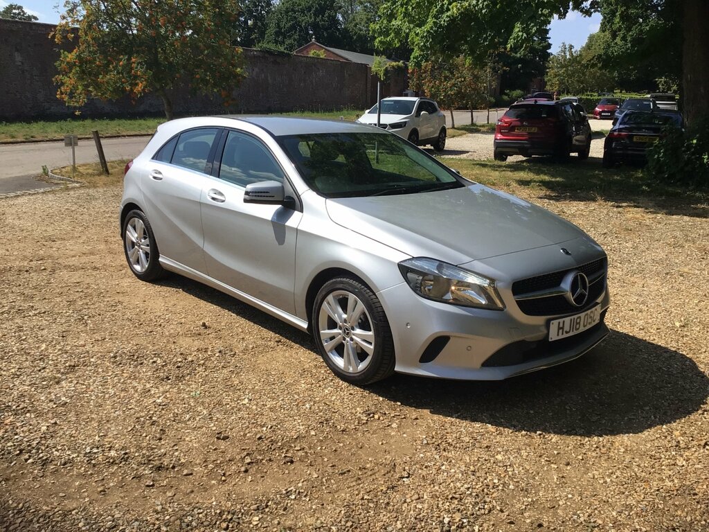 Mercedes-Benz A Class 1.5 A180d Sport Executive Hatchback M Silver