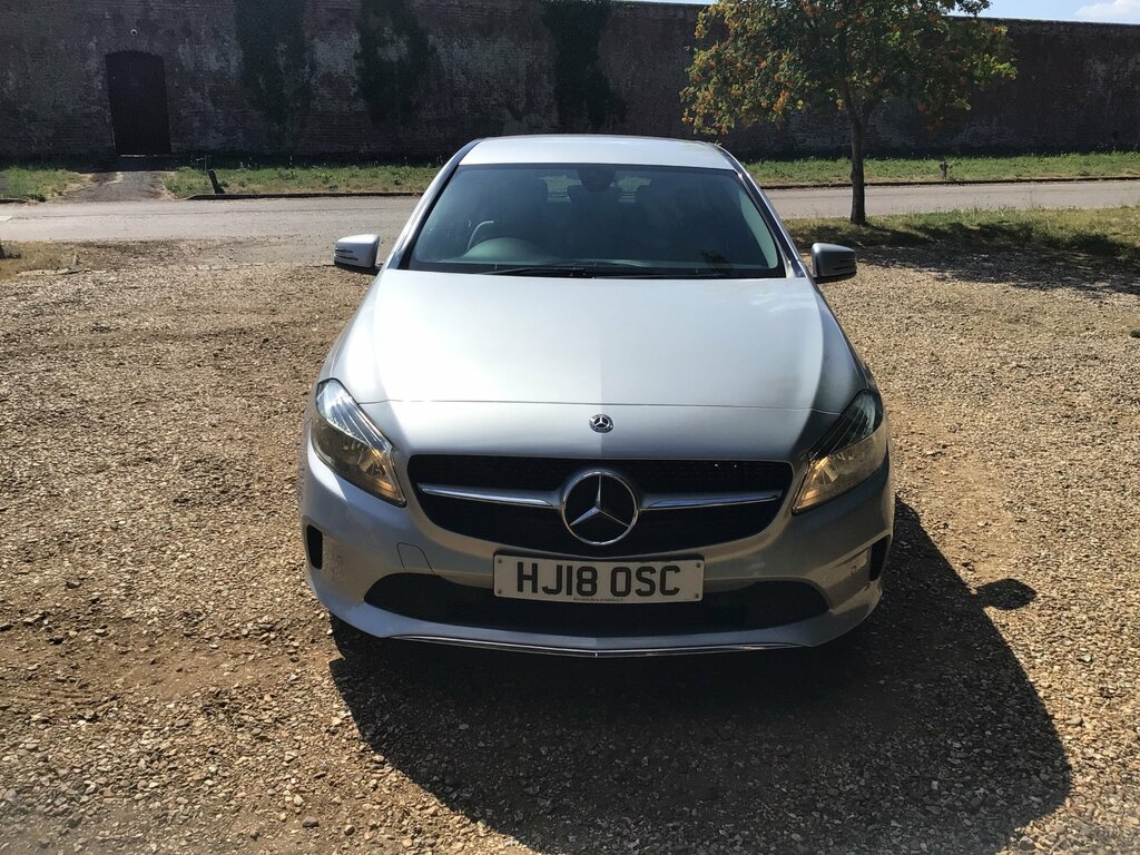 Mercedes-Benz A Class 1.5 A180d Sport Executive Hatchback M Silver #4