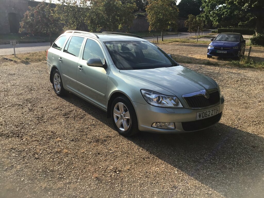 Skoda Octavia 2.0 Tdi Elegance Green #1