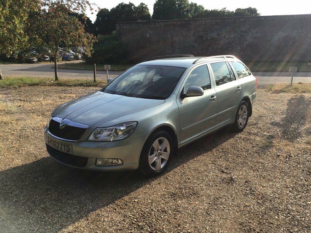 Skoda Octavia 2.0 Tdi Elegance Green #5