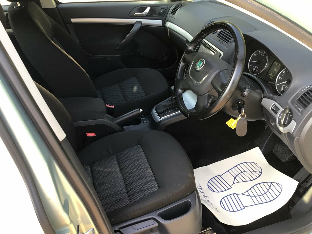 Skoda Octavia 2.0 Tdi Elegance Green #12