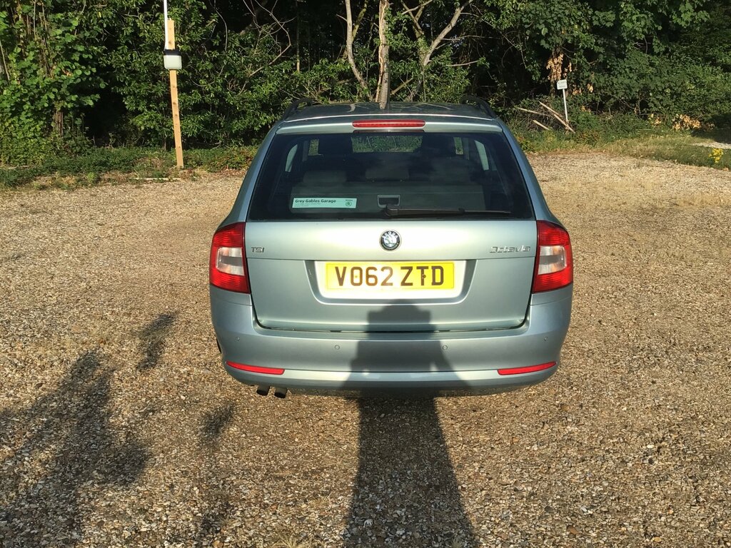 Skoda Octavia 2.0 Tdi Elegance Green #8