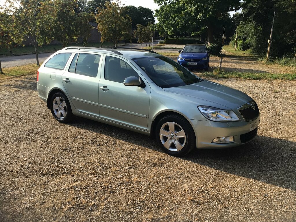 Skoda Octavia 2.0 Tdi Elegance Green #2