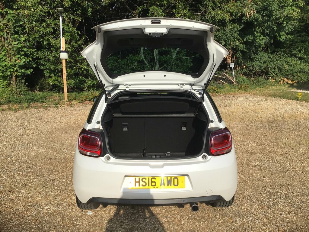DS DS 3 1.6 Bluehdi Dstyle Hatchback Eur White #9