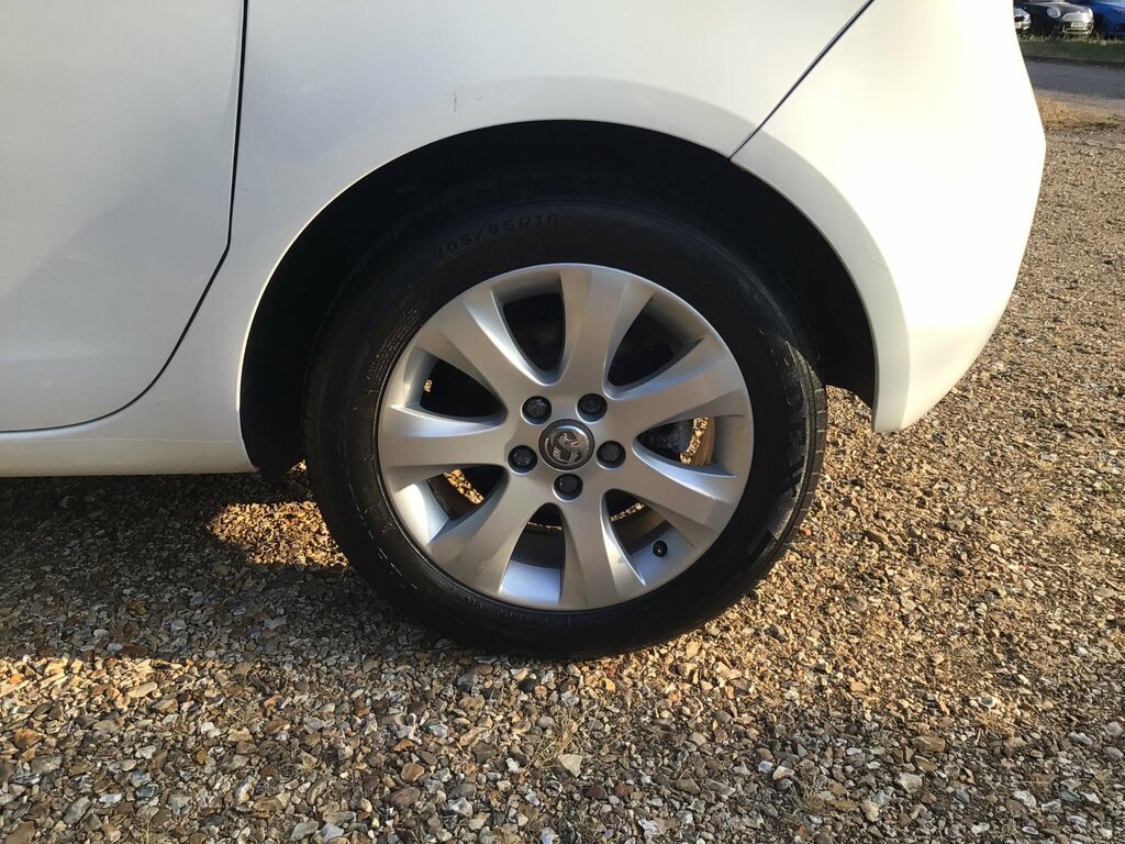 Vauxhall Meriva 1.4L Tech Line 99 Bhp Grey #24