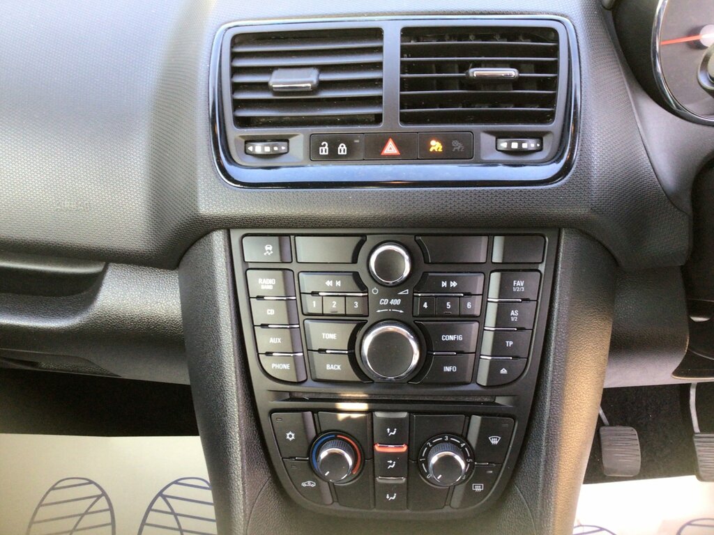 Vauxhall Meriva 1.4L Tech Line 99 Bhp Grey #15
