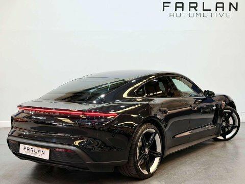 Porsche Taycan Performance Plus 93.4Kwh Black #3