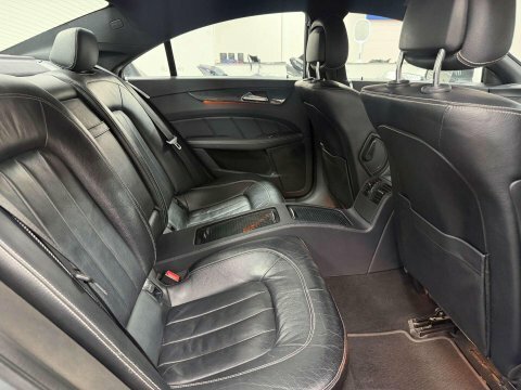 Mercedes-Benz CLS Saloon White #36