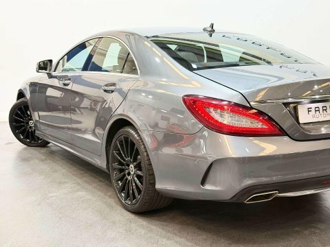 Mercedes-Benz CLS Saloon White #16