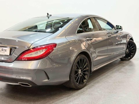 Mercedes-Benz CLS Saloon White #22