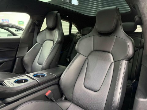 Porsche Taycan Performance Plus 93.4Kwh Grey #6