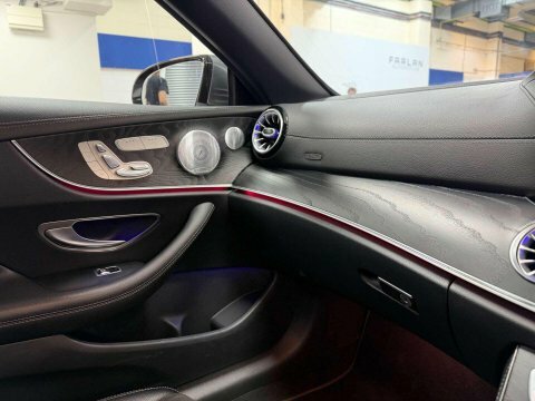 Mercedes-Benz E Class Se Premium Bluetec #37