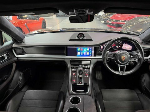 Porsche Panamera 4.0T V8 Gts Black #2