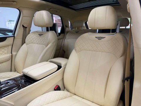 Bentley Bentayga 6.0 W12 Suv Red #6