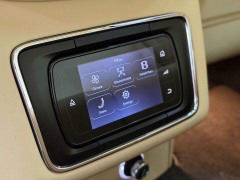 Bentley Bentayga Azure 3.0 V6 Hybrid Azure  #38