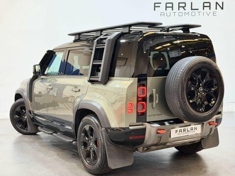 Land Rover Defender 3.0 P400 Mhev Green #5